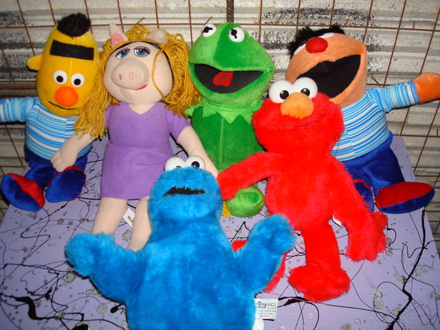 ELMO, COMEGALLETAS
