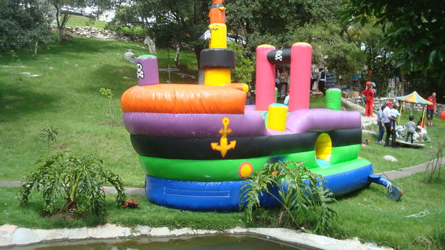 BARCO PIRATA
