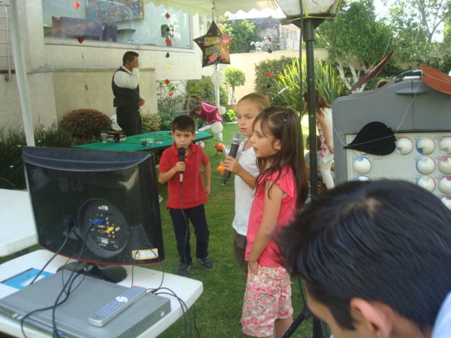 KARAOKE