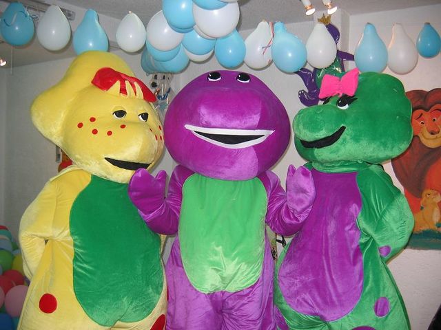 BARNEY Y AMIGOS